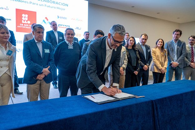 Firma acuerdo proveedores-22