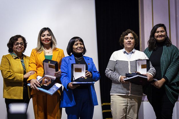 Premio a Mujeres Mineras